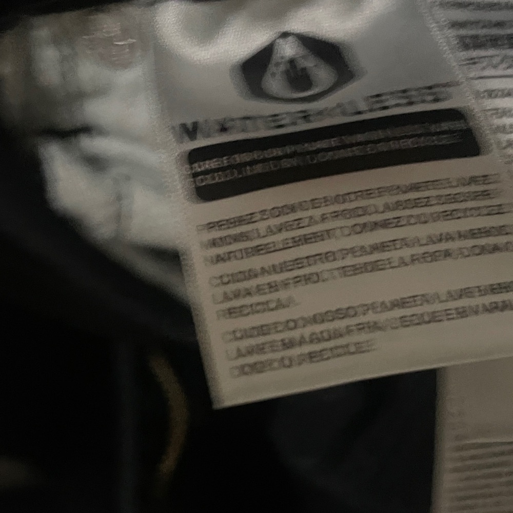 Levi’s Waterless Denim - Picture 3 of 4